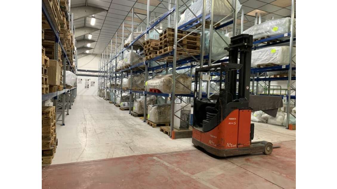 À louer locaux d'activités 820m² à Seclin 