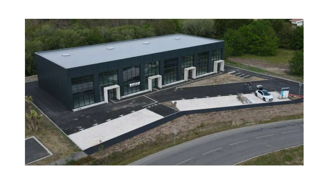 Locaux commerciaux de 950m² à louer à Mees ZAC