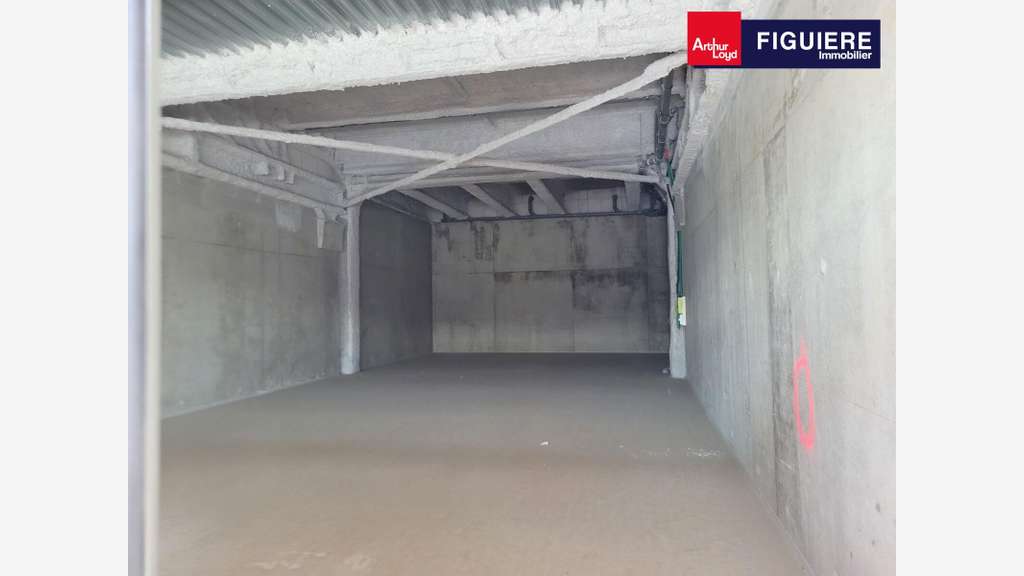 Locaux commerciaux neufs à louer centre d'Istres