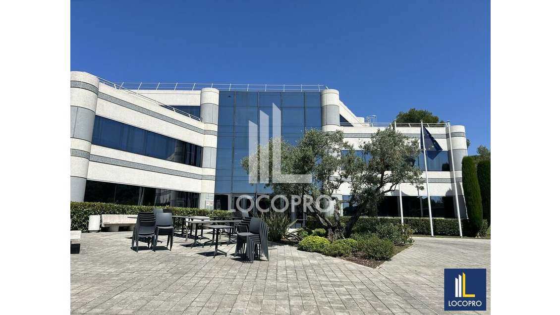 Bureaux 1089m² à louer à Mougins Sophia-Antipolis