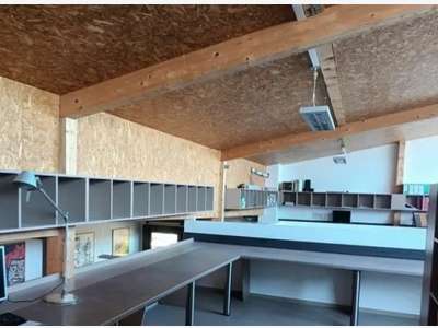 À vendre ou à louer bureaux de 304m² à Avignon