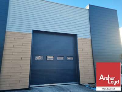 Location Locaux d'activités - Entrepôts à Pierrelatte