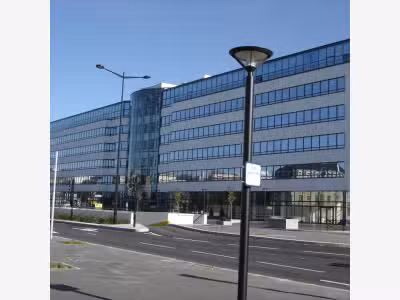 Plateaux tertiaires à louer au Havre Le Colbert