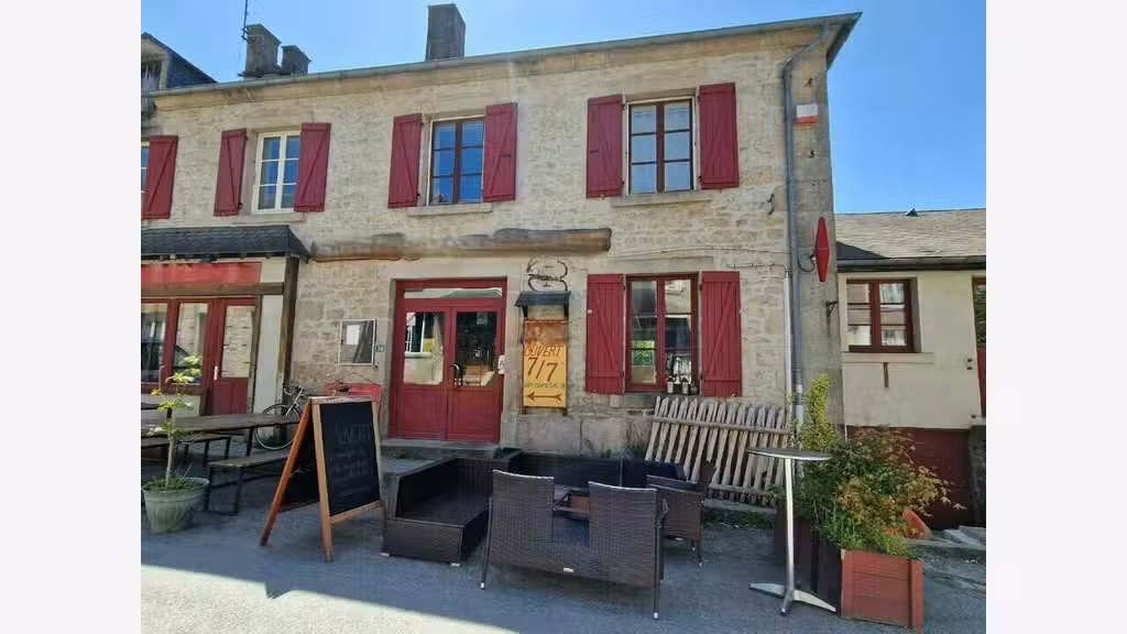 Auberge à reprendre centre-bourg de la Creuse (23)