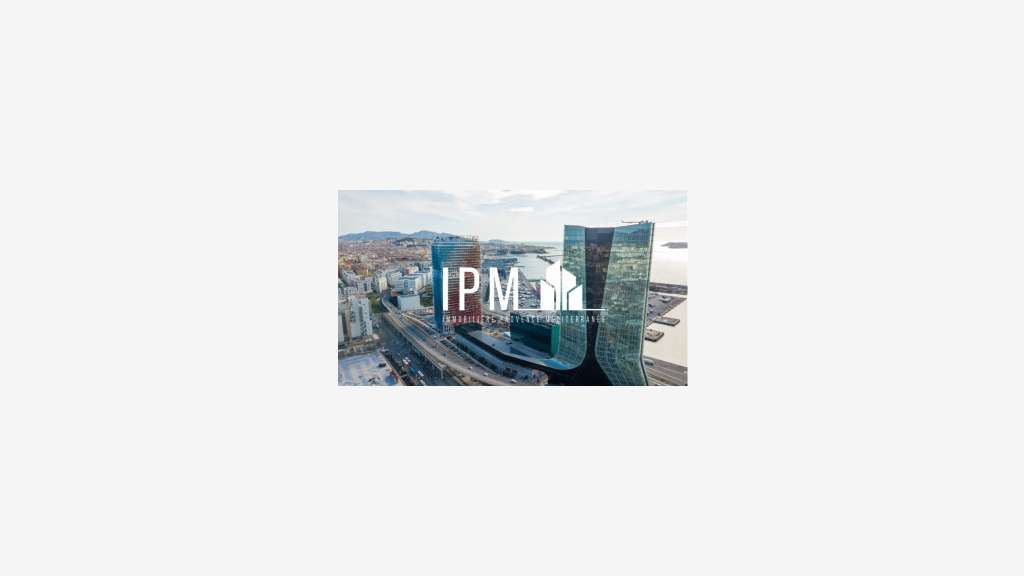 A louer local commercial 123m² 13016 ZAC Saumaty  
