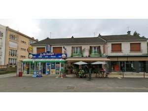 &Agrave; VENDRE &ndash; IMMEUBLE COMMERCIAL LOU&Eacute; + PARKINGS