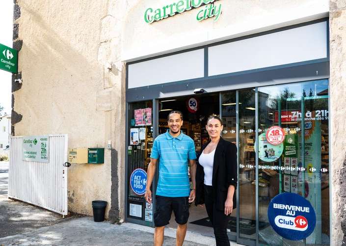 CARREFOUR PROXIMITÉ - Portiragnes : Mélanie et Thomas concrétisent leur projet de vie grâce à la location-gérance chez Carrefour