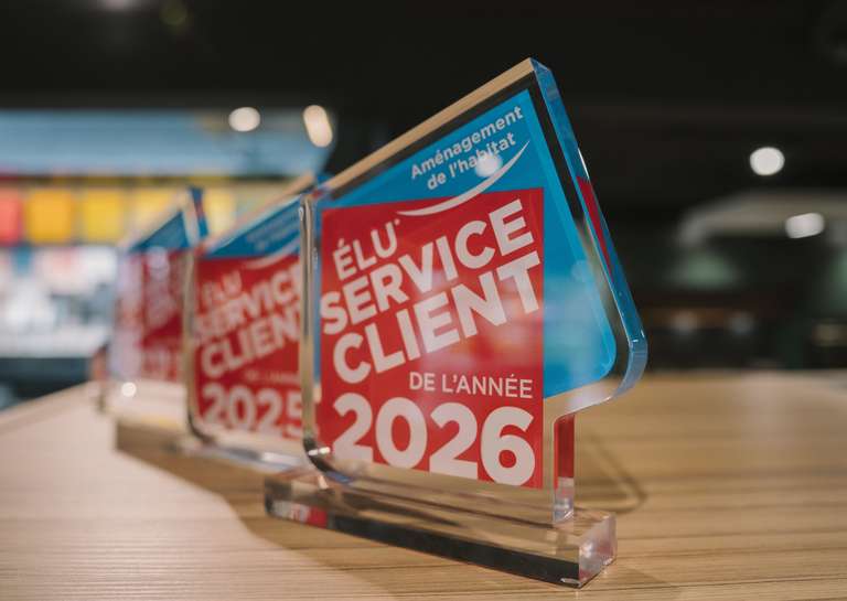 CUISINE PLUS - POUR LA 6ᵉ ANNÉE CONSÉCUTIVE, CUISINE PLUS EST ÉLU SERVICE CLIENT DE L’ANNÉE DANS LA CATÉGORIE AMÉNAGEMENT DE L’HABITAT*