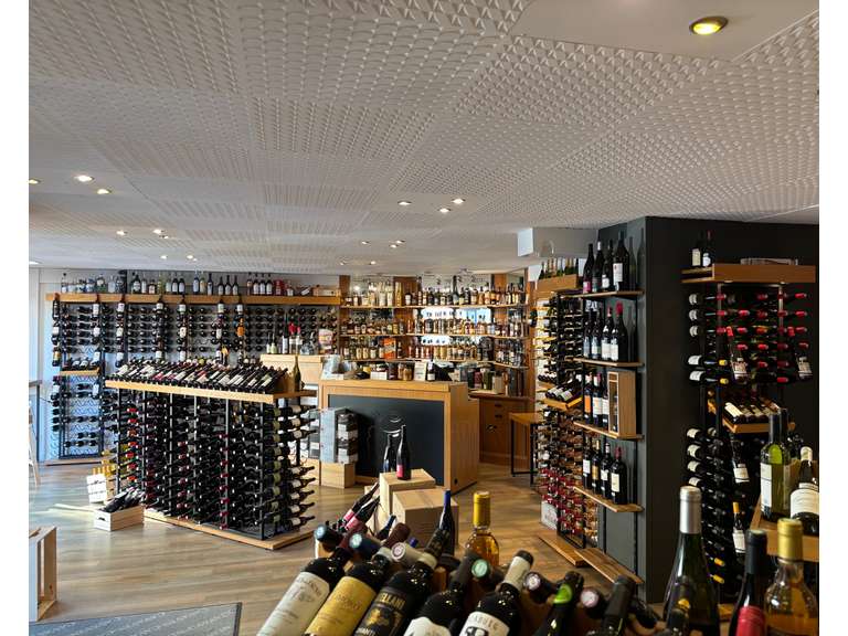 Reprendre une cave en franchise : l’exemple de Guérande illustre le modèle CAVAVIN