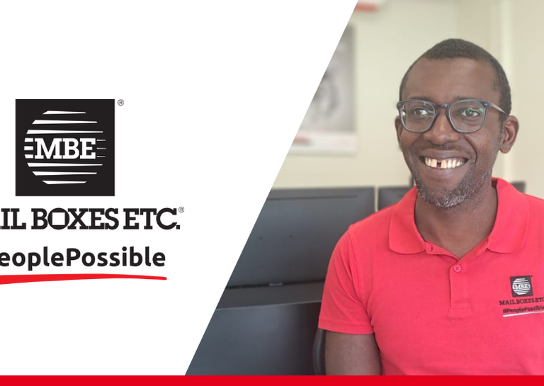 MAIL BOXES ETC. - Se reconvertir grâce à la franchise avec Mail Boxes Etc.