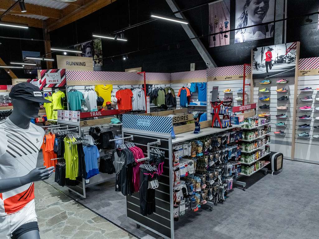 Ouvrir une enseigne Sport 2000 - Mondovélo - WAS We Are Select - S2 Sneakers Specialist