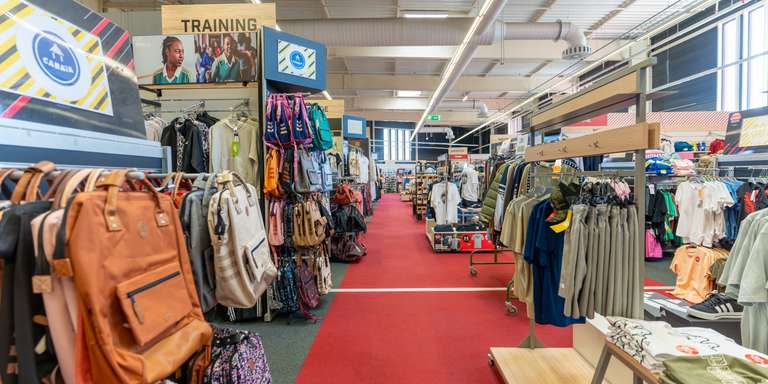 Sport 2000 - Mondovélo - WAS We Are Select - S2 Sneakers Specialist : nous accompagnons nos franchisés