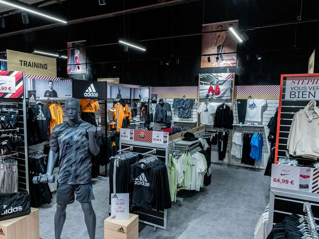 Ouvrir une enseigne Sport 2000 - Mondovélo - WAS We Are Select - S2 Sneakers Specialist