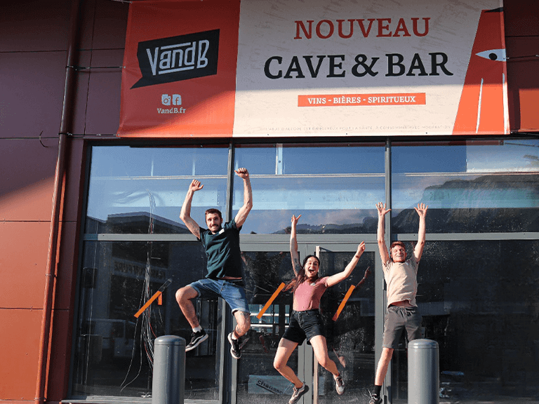 V and B débarque à Scionzier !