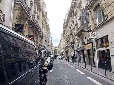 Cède restaurant 60 couverts extraction Paris Opéra