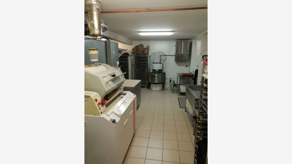 Vente affaire de bourg à à 10 min de Guéret