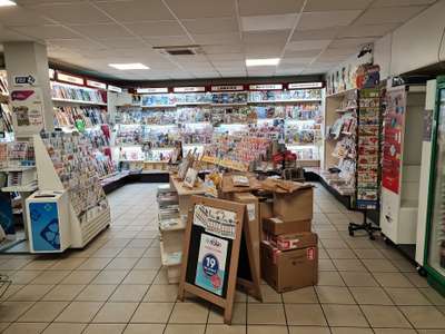 Vente FDC loto presse dans petit centre cial Alès