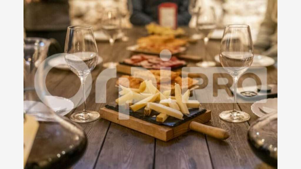 Vente FDC restauration 100m² centre ancien Arles