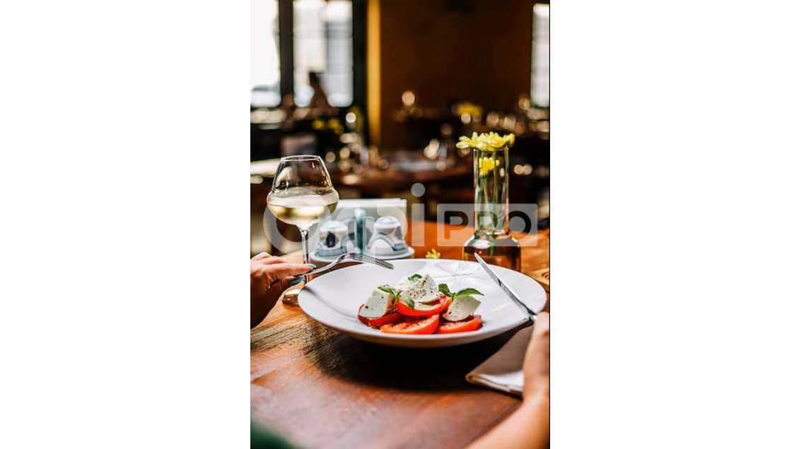 Fonds de commerce hôtel/restau à vendre à Arles