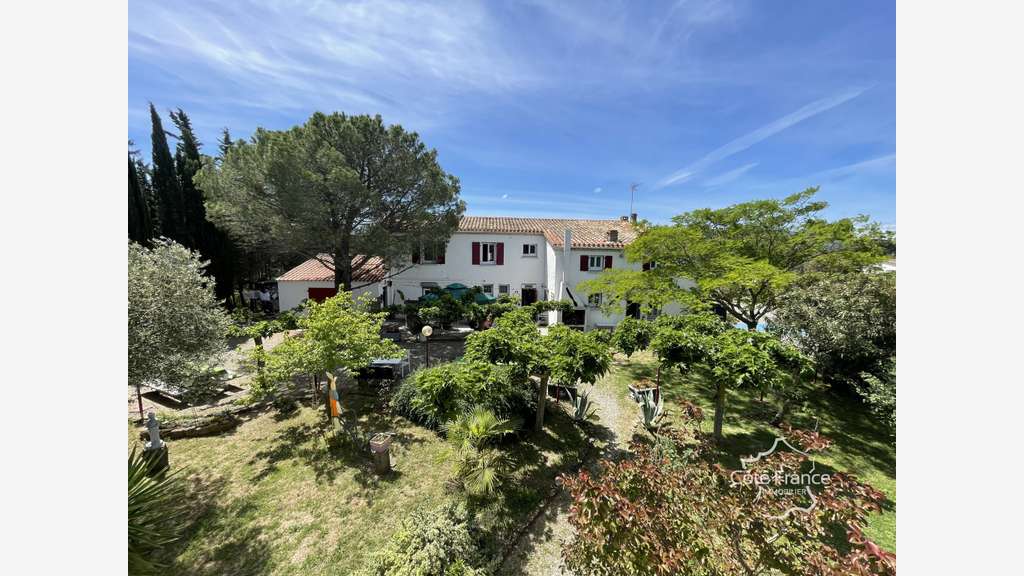 Vente superbe auberge à Marseillette
