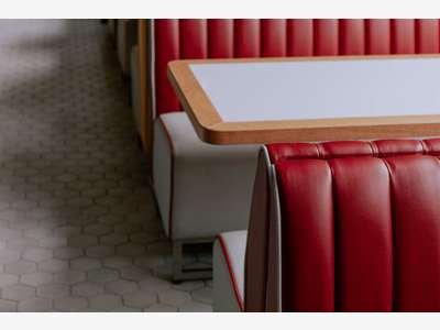 A vendre bar brasserie en angle sur une placette