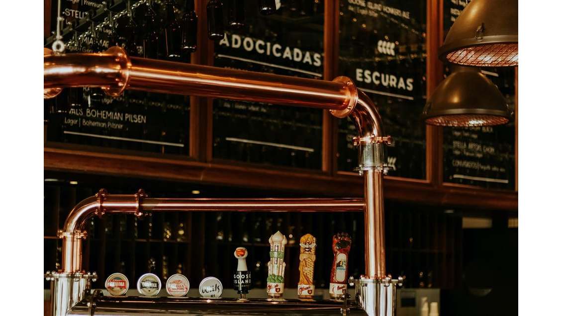 AV bar brasserie restaurant quartier touristique