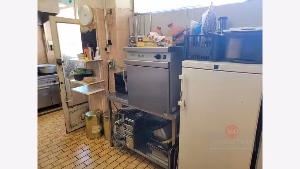 Vente FDC restauration d'angle à Aubin
