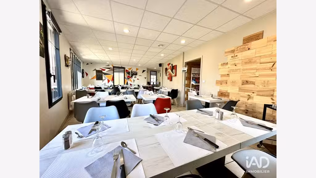 Vente Bar tabac FDJ restaurant de 250m² à Beaufou