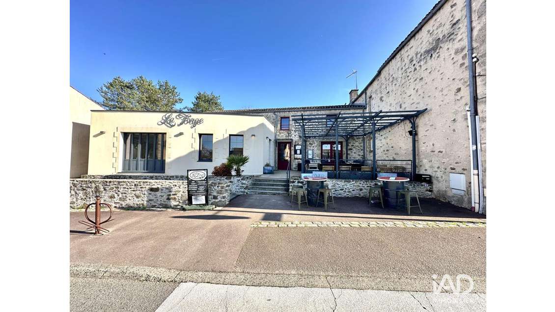 Vente Bar tabac FDJ restaurant de 250m² à Beaufou