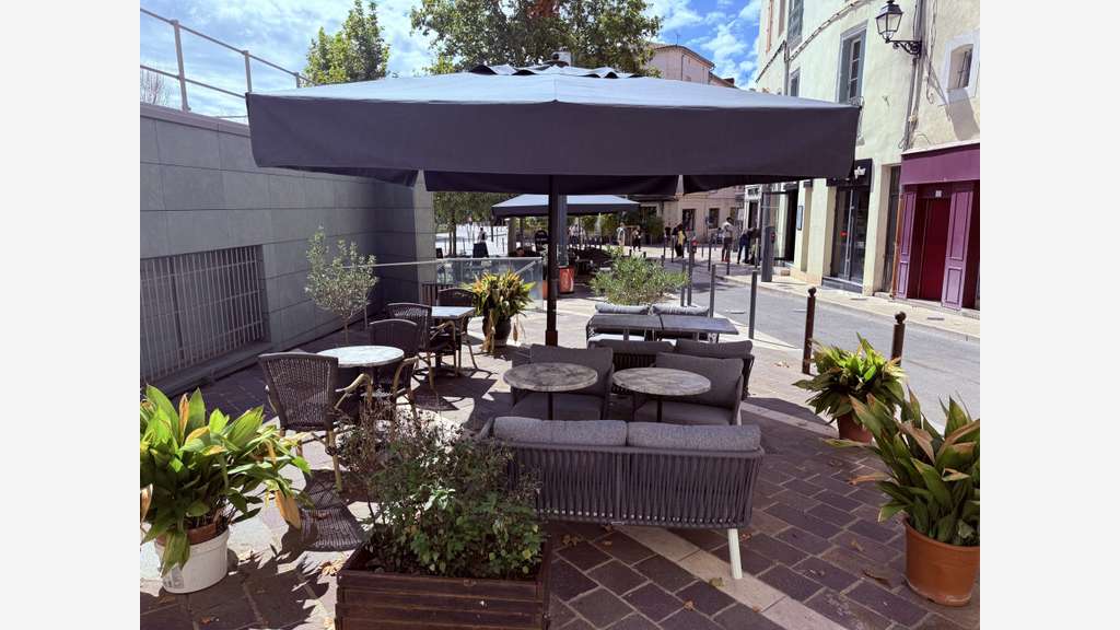 AV 2 fonds de commerce Béziers place Jean Jaurès