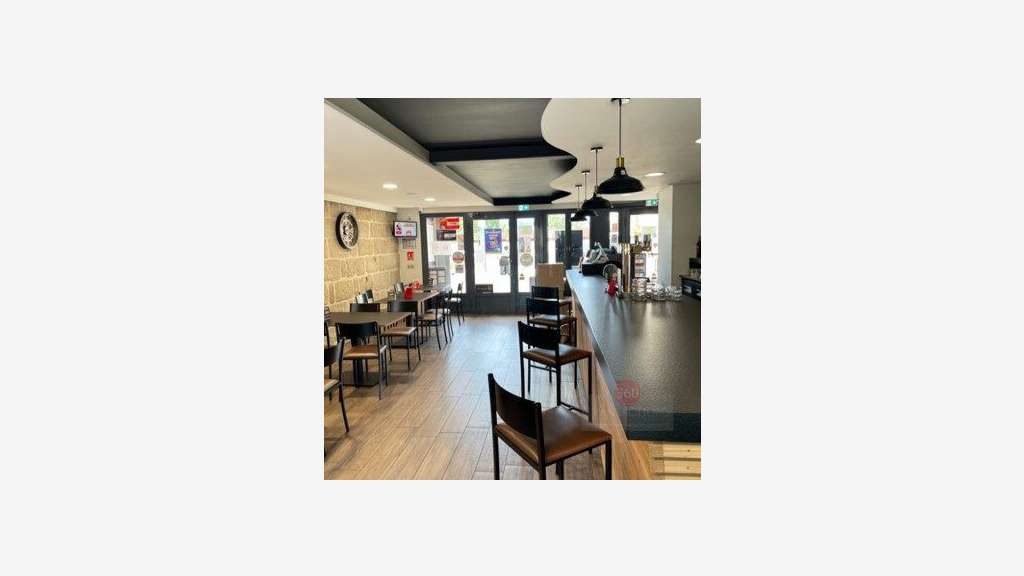 A vendre FDC bar tabac presse FDJ centre-ville 19