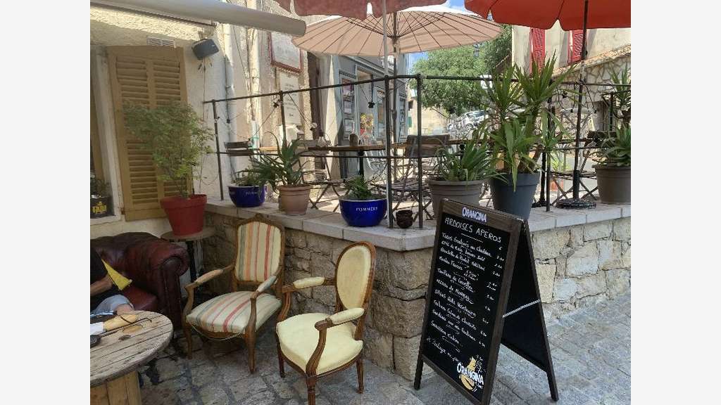 Vente bar brasserie licence IV à Callian village