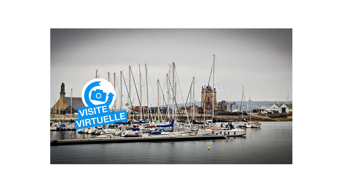 Bar brasserie à vendre à Camaret Sur Mer quai