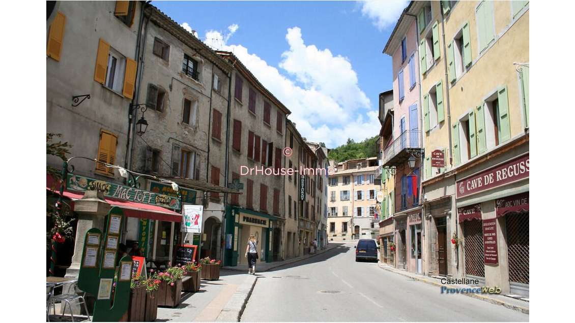 Vente pizzéria en centre village de Castellane