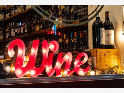 A vendre cave à vins à manger bar à Cavalière