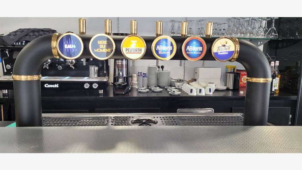 PROCHE DE CHANTILLY BAR TABAC FDJ BRASSERIE