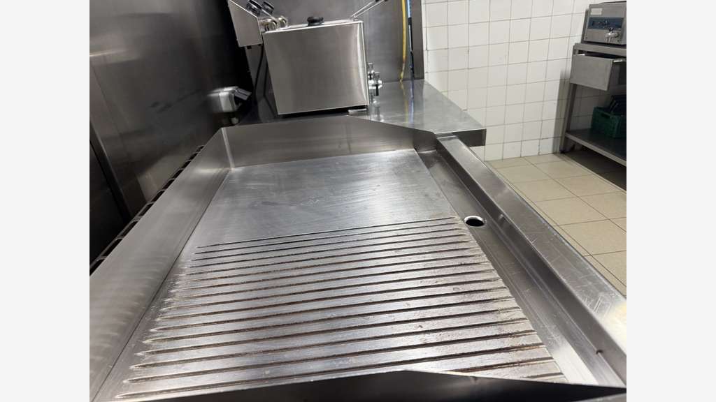 Vente restaurant/bar 330m² Châteaudun empl N°1