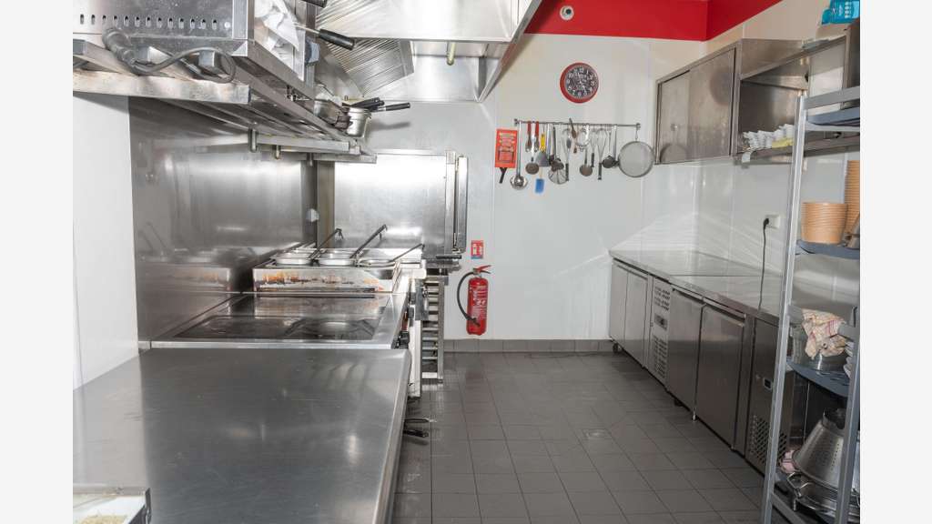 AV restaurant 80 couverts 140m² + terrasse Chessy