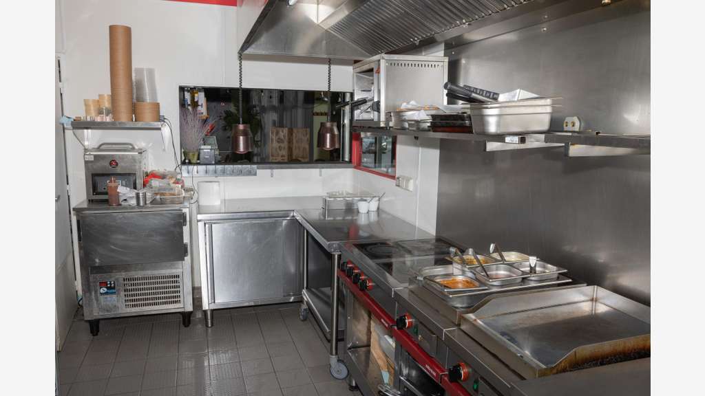 AV restaurant 80 couverts 140m² + terrasse Chessy