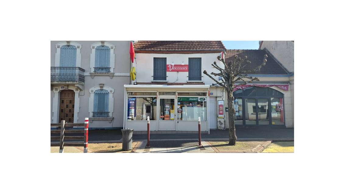 Bar tabac historique à vendre à Commentry (03) !
