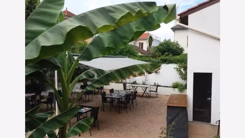 Vente restaurant licence 4 de 80m² à Domarin