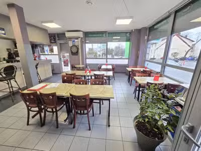 Vente bar PMU licence 4 en rue commerçante Doubs