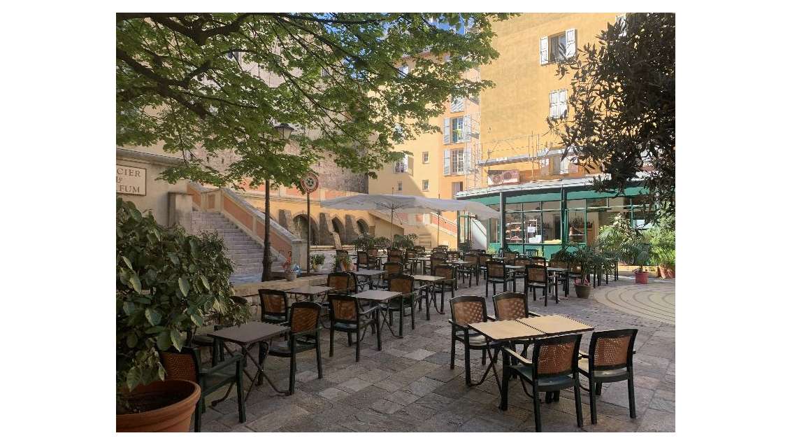 Vente bar brasserie lic IV à Grasse vieille ville