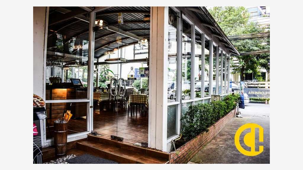 Vente bar snack en centre village pays viennois.