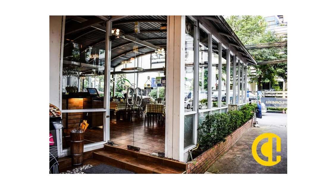 Vente bar snack en centre village pays viennois.