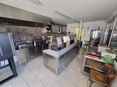 Vente bar pizzéria licence 4 rénové dans le Jura