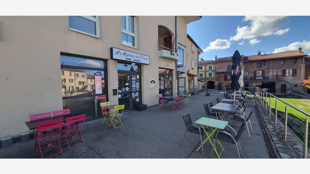 Bar-tabac-pizzeria à vendre / LE CREST (63) !