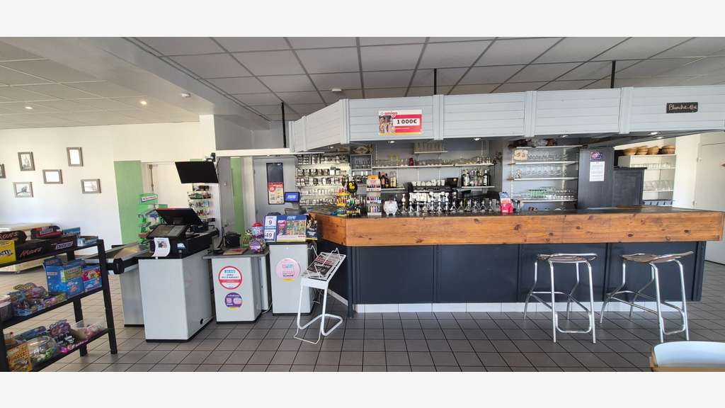 Bar-tabac-pizzeria à vendre / LE CREST (63) !