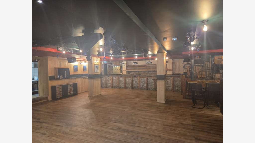 Vente bar restaurant festif licence 4 aux Menuires