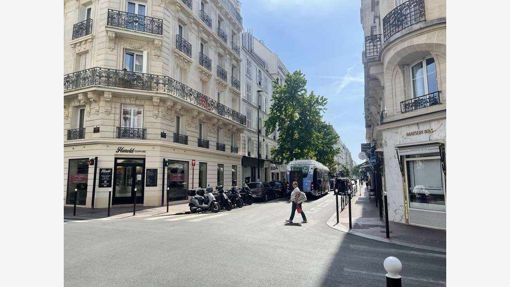 Vente Bistrot Licence IV et extraction à Levallois